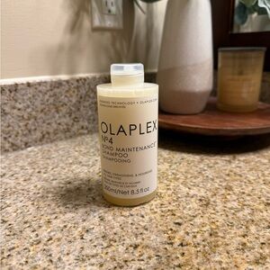 Olaplex No.4 Bond Maintenance Shampoo